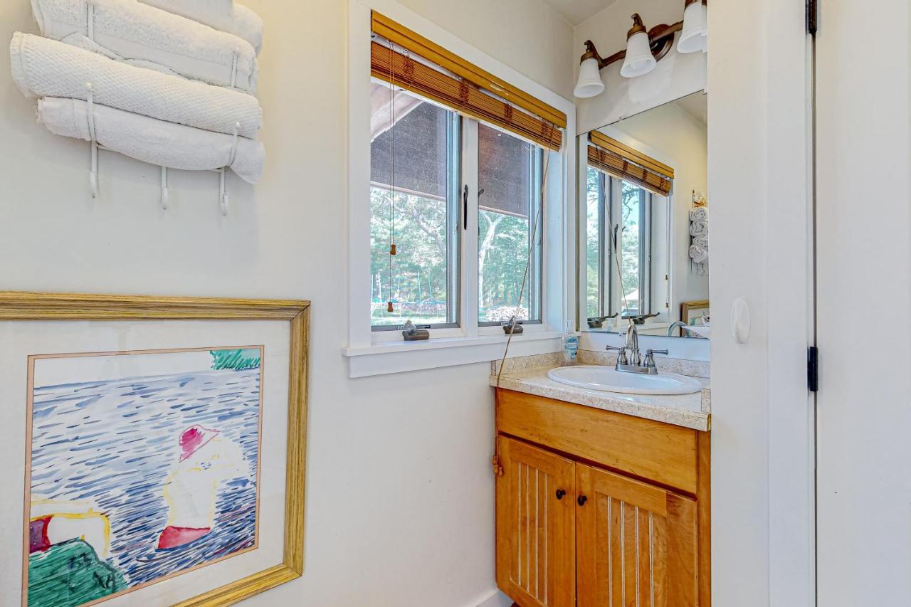 Nana'S Rear Treehouse Villa West Tisbury Exterior foto