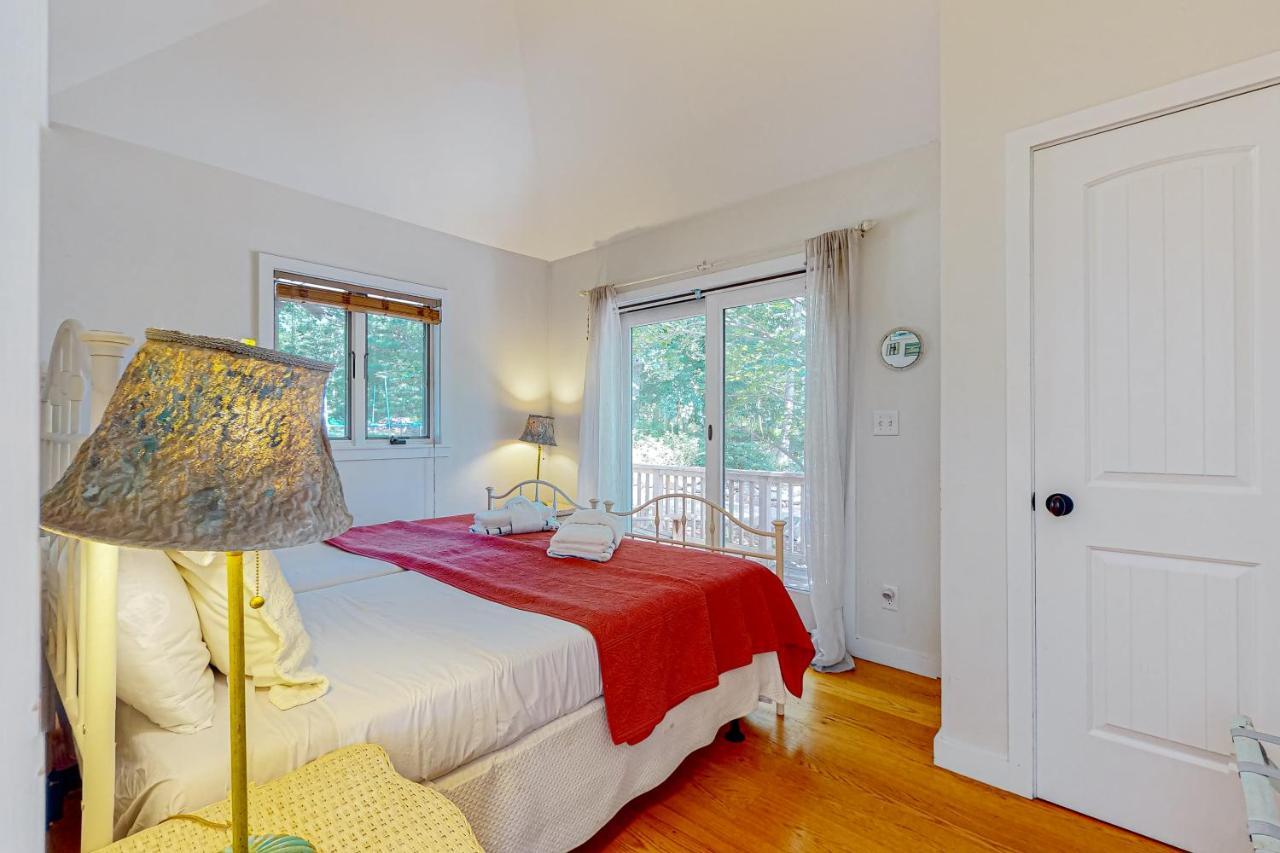 Nana'S Rear Treehouse Villa West Tisbury Exterior foto